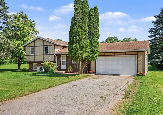 Photo 2 of Sale Pending at 34792 Ml Lake Rd, Gobles, MI 49055 | MLS# 70543361 | Listing updated on 2026-09-11