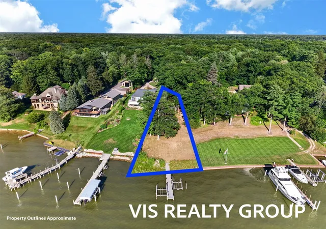 Land for sale at 0 N Fruitport Rd, Spring Lake, MI 49456 | MLS# 70550384