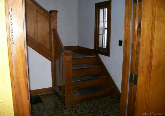 8th image of 108 N Thompson St, Jackson, MI 49202 | MLS# 50163508