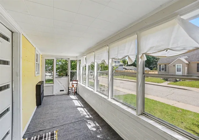 Homes for sale in Zeeland, MI | 37 W Garfield Ave, Zeeland, MI 49464 | MLS# 70540333