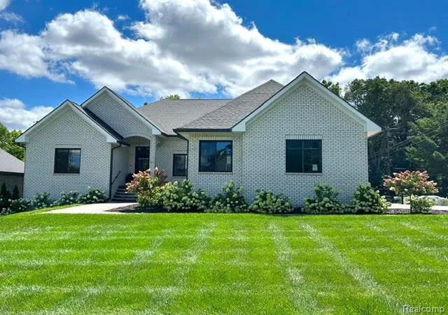 1st image of 39 Stark Rd, Rochester Hills, MI 48307 | MLS# 61022661
