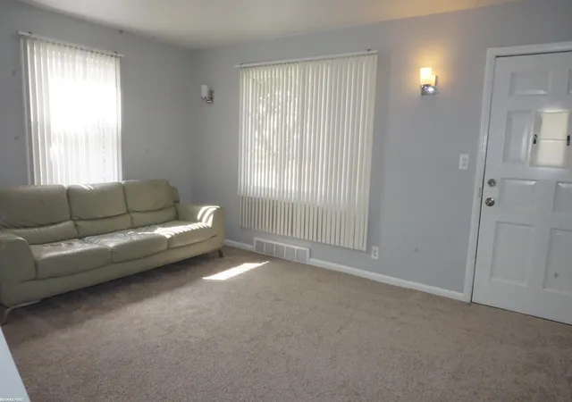 Photo 4 of Single family home for sale at 19616 Rosedale St, Saint Clair Shores, MI 48080 | MLS# 50214504 | Listing updated on 2026-09-12