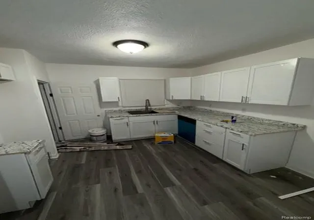 1st image of 2409 N Vernon Ave, Flint, MI 48506 3429 | MLS# 61024373