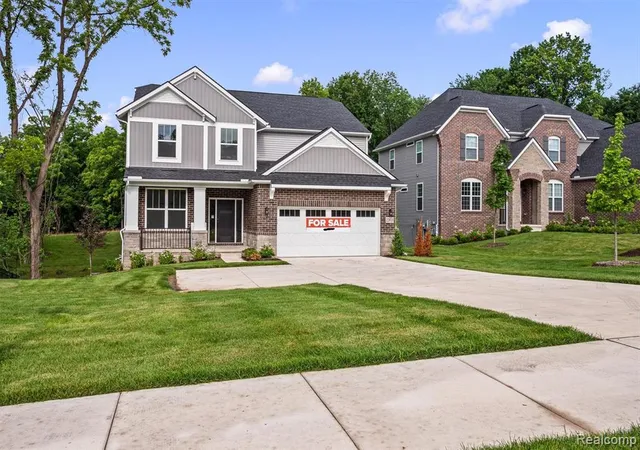Photo 2 of Sale Pending at 22615 Novi Rd, Novi, MI 48375 | MLS# 61019570 | Listing updated on 2026-08-28