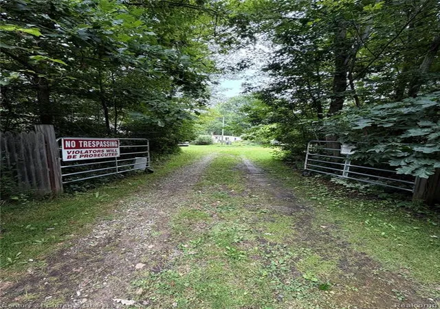 Photo 3 of Single family home for sale at 1873 Pierce Rd, Caro, MI 48723 9576 | MLS# 61024768 | Listing updated on 2026-09-11