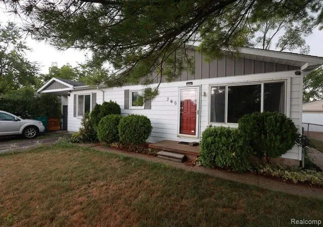 1st image of 360 Woodlawn Ave, Ypsilanti, MI 48198 | MLS# 61021293