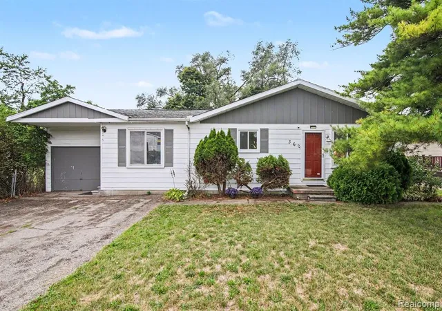 2nd image of 360 Woodlawn Ave, Ypsilanti, MI 48198 | MLS# 61021293