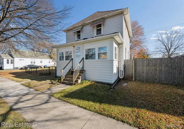 Homes for sale in River Rouge, MI | 159 Dwight St, River Rouge, MI 48218 | MLS# 61006728