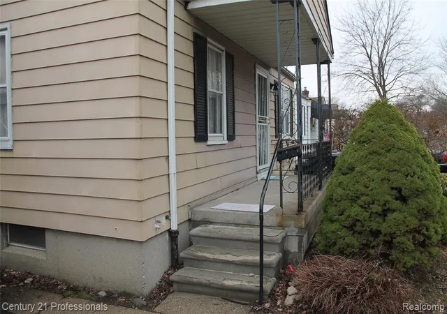Homes for sale in Detroit, MI | 19740 Mccormick St, Detroit, MI 48224 | MLS# 60978563