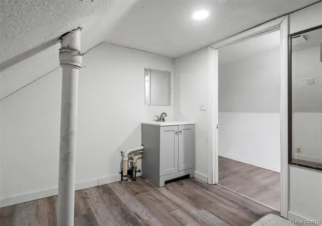 40th image of 11727 Fleming St, Hamtramck, MI 48212 | MLS# 60405984