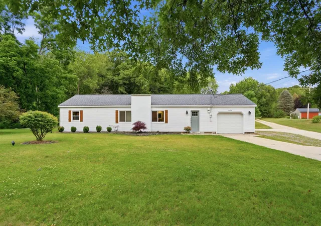 2nd image of 6436 Myers Lake Ave, Rockford, MI 49341 | MLS# 70547520