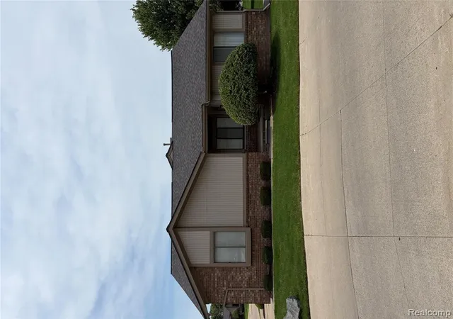 Homes for sale in Clinton Township, MI | 38763 Windmill Pointe, Clinton Township, MI 48038 | MLS# 61006912
