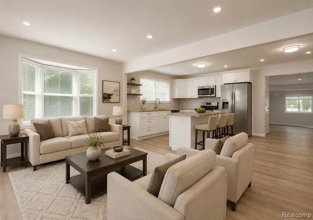Photo 5 of Single family home for sale at 35095 Bridgeman St, Farmington Hills, MI 48335 | MLS# 61021554 | Listing updated on 2026-08-24