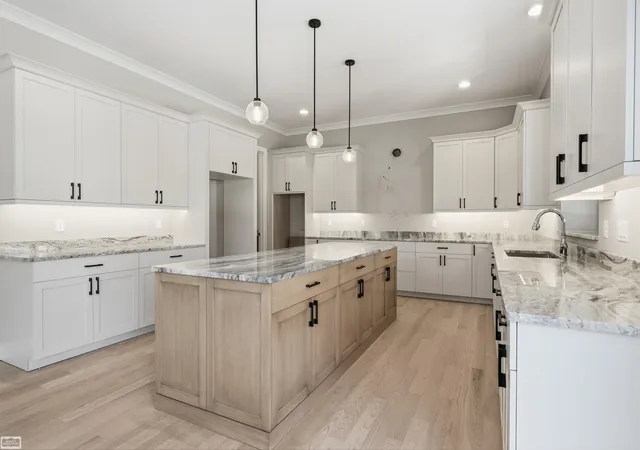 4th image of 54679 White Pine Ln, Shelby Twp, MI 48315 | MLS# 50206953