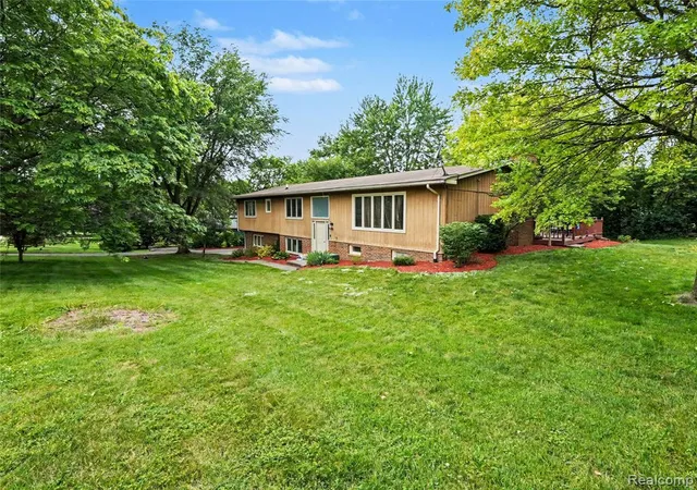 Homes for sale in Saline, MI | 8614 Meadowland Ct, Saline, MI 48176 | MLS# 61005866