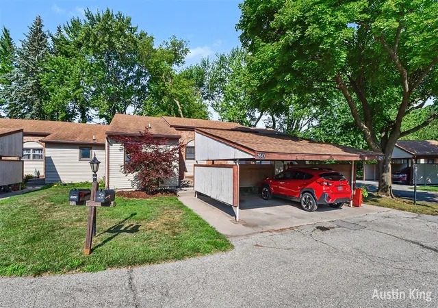 Homes for sale in Grand Rapids, MI | 2643 Chatham Woods, Grand Rapids, MI 49546 | MLS# 70544462