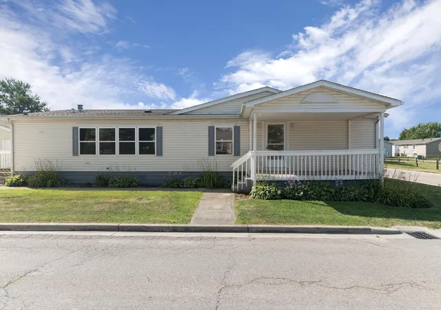 Photo 3 of Manufactured home for sale at 3761 Fox Chase Rd, Dryden, MI 48428 | MLS# 50220044 | Listing updated on 2026-08-28