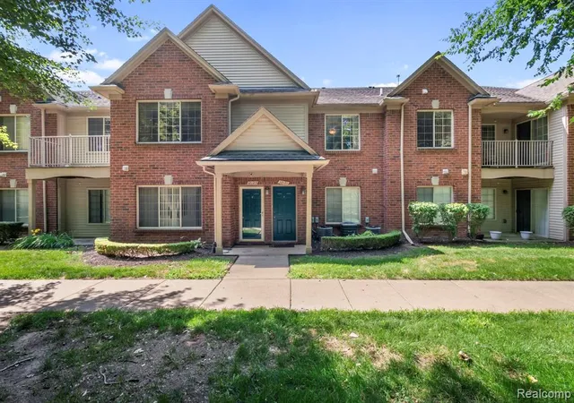 Photo 1 of Condo for sale at 12121 Hidden View Ct, Utica, MI 48315 5922 | MLS# 61011185 | Listing updated on 2026-08-25