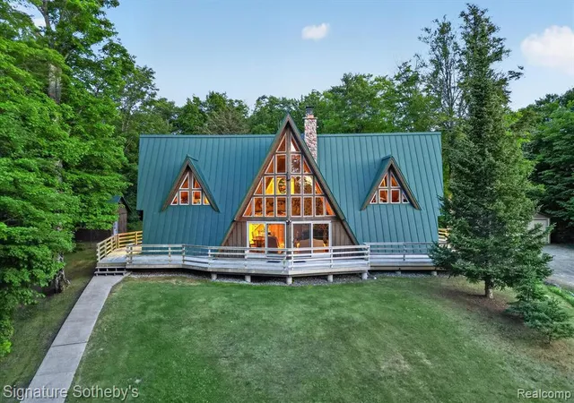 Homes for sale in L'anse, MI | 18113 Kortio Lake Rd, L'anse, MI 49946 | MLS# 61005887