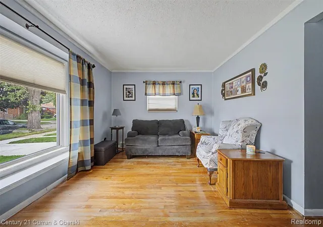 Homes for sale in Southgate, MI | 13085 Orchard Rd, Southgate, MI 48195 | MLS# 61004178