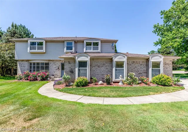 1st image of 31259 Applewood Ln, Farmington Hills, MI 48331 | MLS# 61001142