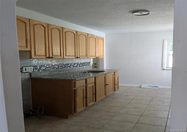 Photo 3 of Single family home for sale at 12841 Prospect Ave, Warren, MI 48089 4811 | MLS# 61024243 | Listing updated on 2026-09-05