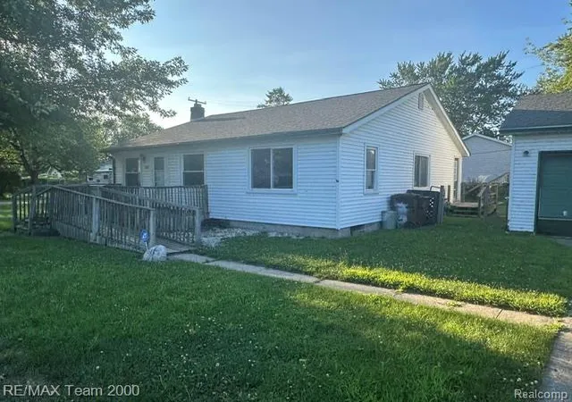 Photo 4 of Single family home for sale at 5601 Parkview St, Newport, MI 48166 9681 | MLS# 61014368 | Listing updated on 2026-08-27