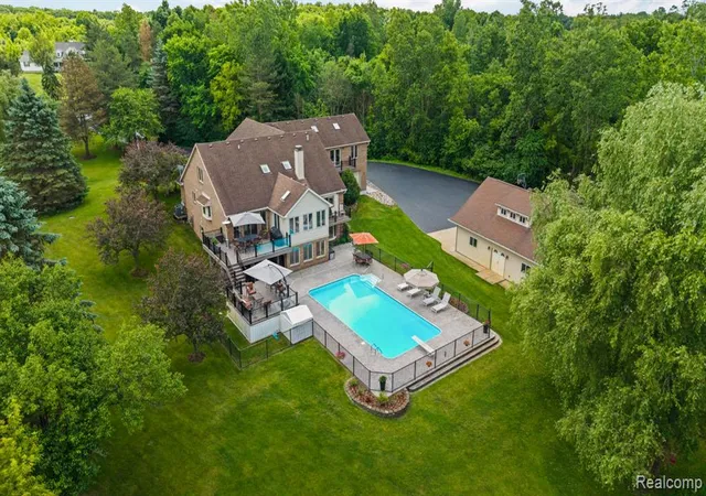 Photo 1 of Sale Pending at 2325 7 Mile Rd, South Lyon, MI 48178 7043 | MLS# 61004569 | Listing updated on 2026-09-13