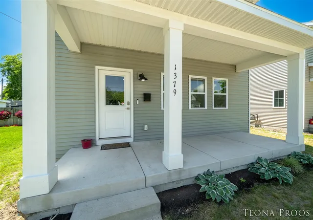 2nd image of 1379 Pine St, Muskegon, MI 49442 | MLS# 70542146