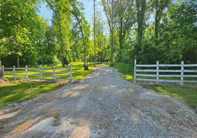 Homes for sale in Montrose, MI | 9270 Morrish Rd, Montrose, MI 48457 | MLS# 50210713