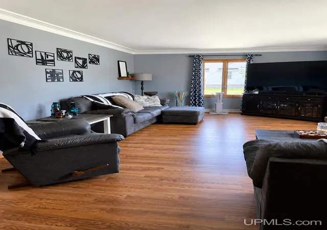 Photo 2 of Single family home for sale at 519 Houghteling St, Iron Mountain, MI 49801 | MLS# 50210995 | Listing updated on 2026-06-15