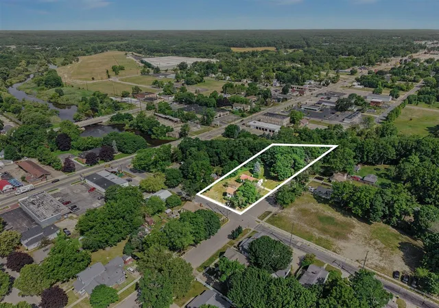 Homes for sale in Greenville, MI | 301 N Clay St, Greenville, MI 48838 | MLS# 70544483