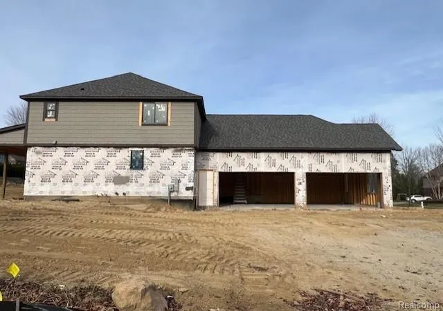 4th image of 001 Fieldcrest, Rochester Hills, MI 48307 | MLS# 60965911