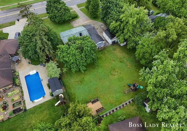 Photo 3 of Sale Pending at 3660 Wilson Ave, Grandville, MI 49418 | MLS# 70538214 | Listing updated on 2026-08-31