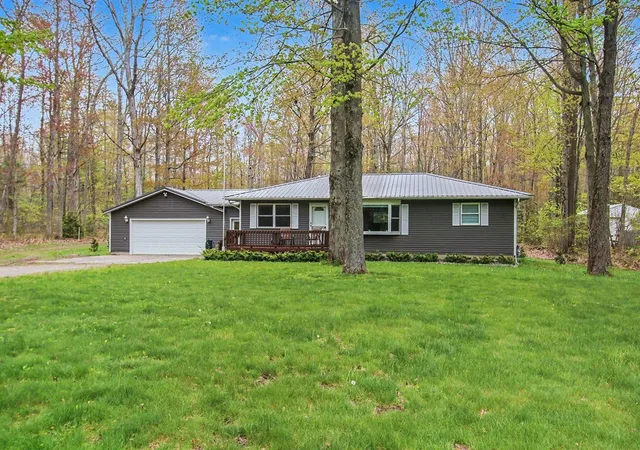 2nd image of 18412 148th Ave, Spring Lake, MI 49456 | MLS# 70543028