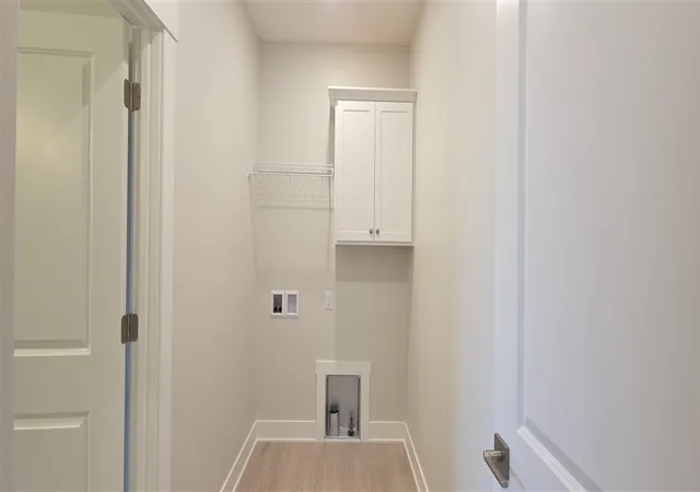 Homes for sale in Grandville, MI | 5501 Canal Ave, Grandville, MI 49418-9367