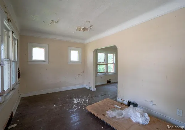 3rd image of 16164 Turner St, Detroit, MI 48221 | MLS# 60407840