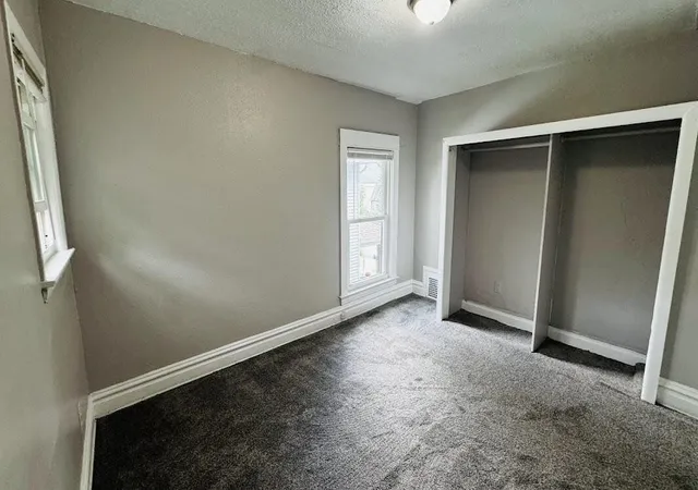 Listing Photo 4 - Condo for sale in building located at 119 Sutton St, Grand Rapids, MI 49507-2932