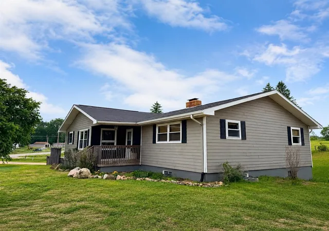 Homes for sale in Reed City, MI | 4522 210th Ave, Reed City, MI 49677 | MLS# 70539540