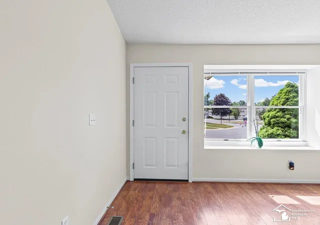 Homes for sale in Tecumseh, MI | 729 Clark St #18, Tecumseh, MI 49286 | MLS# 50210391