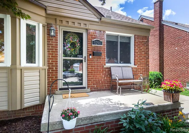 Homes for sale in Allen Park, MI | 9290 Niver Ave, Allen Park, MI 48101 | MLS# 61005762