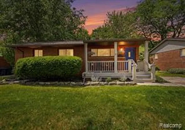 Homes for sale in Ann Arbor, MI | 1061 Western Dr, Ann Arbor, MI 48103 | MLS# 61009199