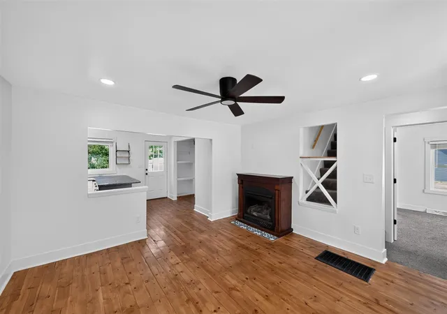 5th image of 314 Magnolia St, Three Oaks, MI 49128 | MLS# 70544315