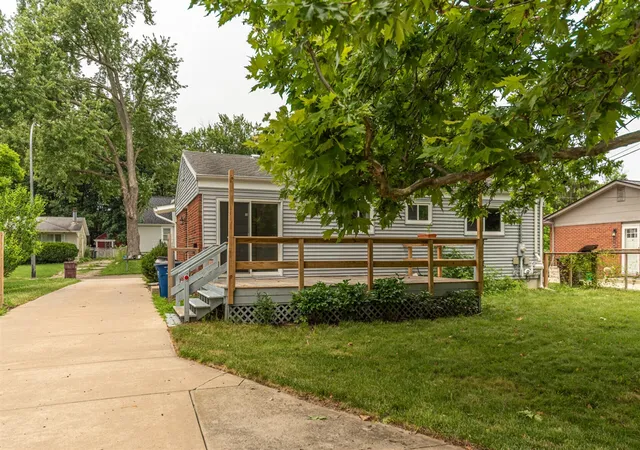 Homes for sale in Ann Arbor, MI | 640 Dellwood Dr, Ann Arbor, MI 48103 | MLS# 70544022