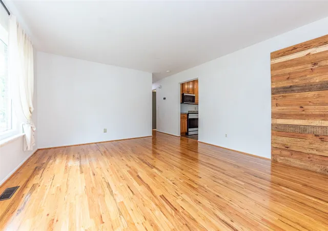 Homes for sale in Ann Arbor, MI | 640 Dellwood Dr, Ann Arbor, MI 48103 | MLS# 70544022