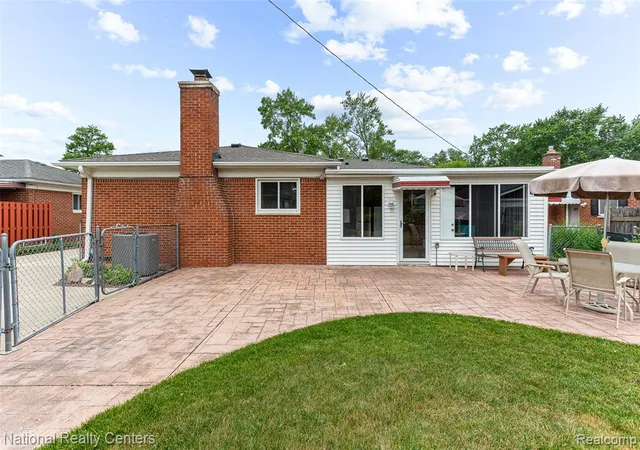 Homes for sale in Farmington Hills, MI | 23054 Cora Ave, Farmington Hills, MI 48336 | MLS# 61001293