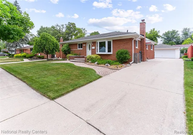 Homes for sale in Farmington Hills, MI | 23054 Cora Ave, Farmington Hills, MI 48336 | MLS# 61001293