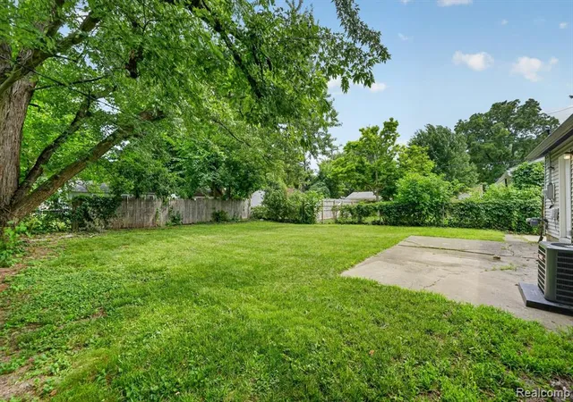 Photo 36 of Single family home for sale at 21910 Eastwood St, Oak Park, MI 48237 | MLS# 61022346 | Listing updated on 2026-08-19
