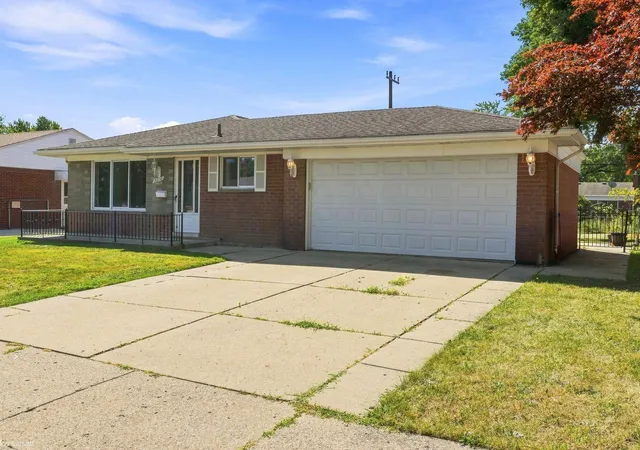 Photo 3 of Sale Pending at 16878 Grettel Ave, Fraser, MI 48026 | MLS# 50220192 | Listing updated on 2026-09-13