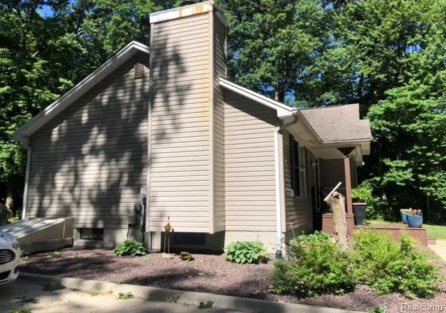 4th image of 7907 Stewart Rd, Monroe, MI 48162 | MLS# 61001984